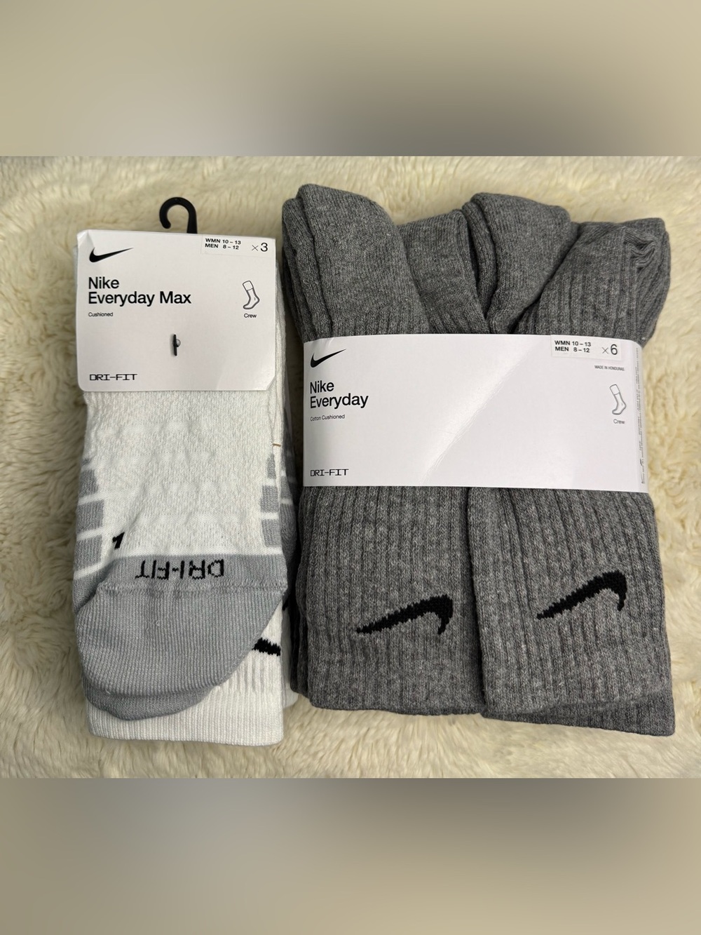 Nike Sock Bundle: Nike Everyday Max & Nike Everyday